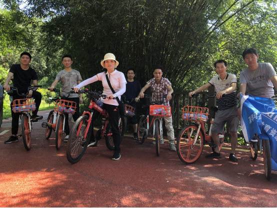 深圳風(fēng)向標(biāo)教育資源股份有限公司 深圳風(fēng)向標(biāo)教育資源股份有限公司