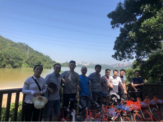 深圳風(fēng)向標(biāo)教育資源股份有限公司 深圳風(fēng)向標(biāo)教育資源股份有限公司