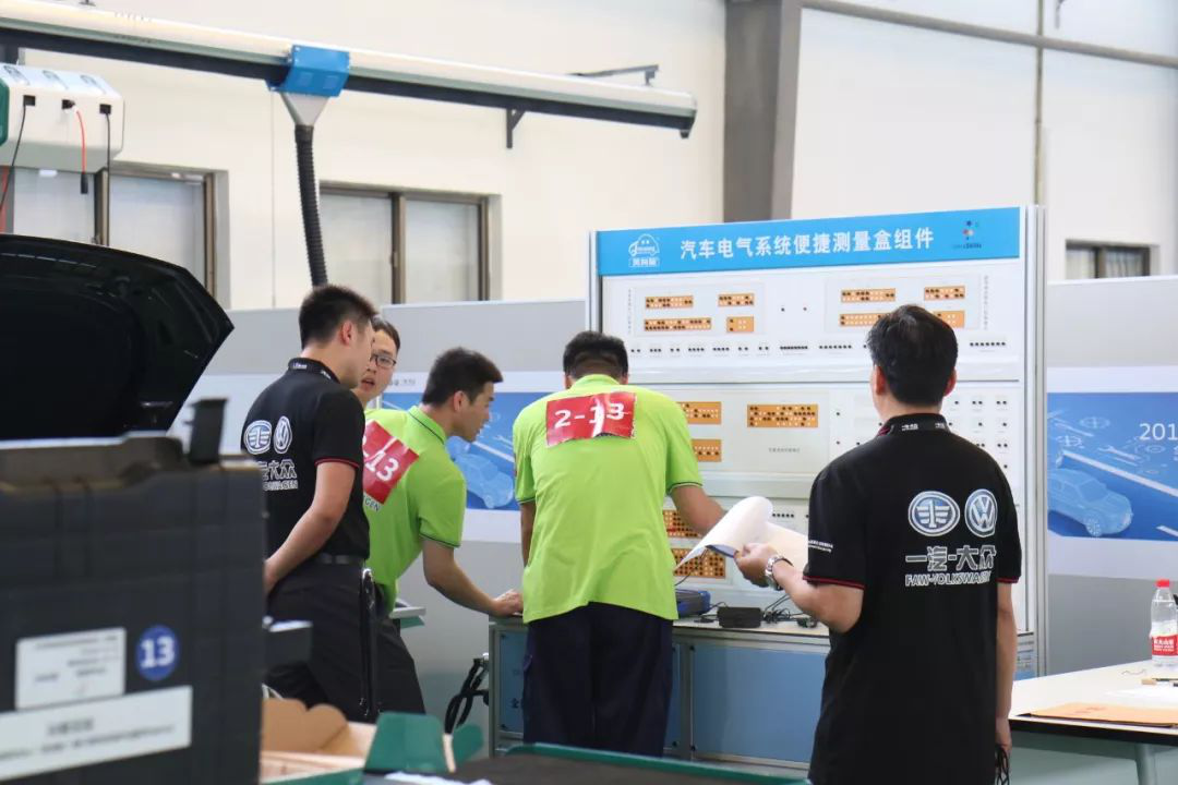 深圳風(fēng)向標(biāo)教育資源股份有限公司 深圳風(fēng)向標(biāo)教育資源股份有限公司