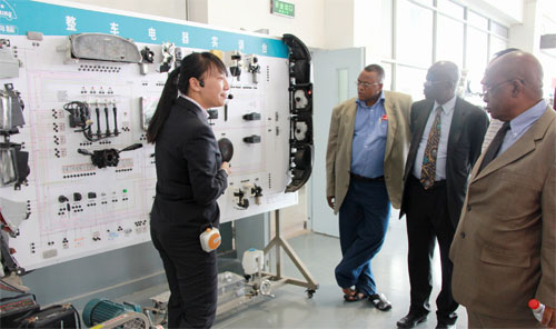 深圳風(fēng)向標(biāo)教育資源股份有限公司 深圳風(fēng)向標(biāo)教育資源股份有限公司