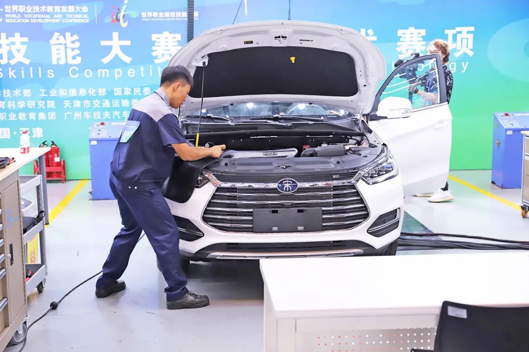 深圳風(fēng)向標(biāo)教育資源股份有限公司 深圳風(fēng)向標(biāo)教育資源股份有限公司