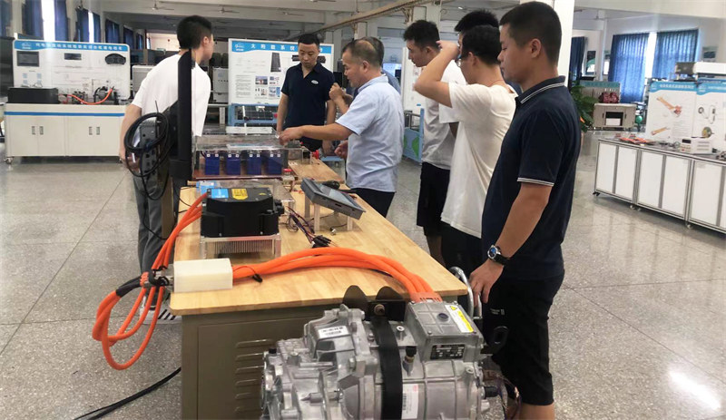 深圳風(fēng)向標(biāo)教育資源股份有限公司 深圳風(fēng)向標(biāo)教育資源股份有限公司