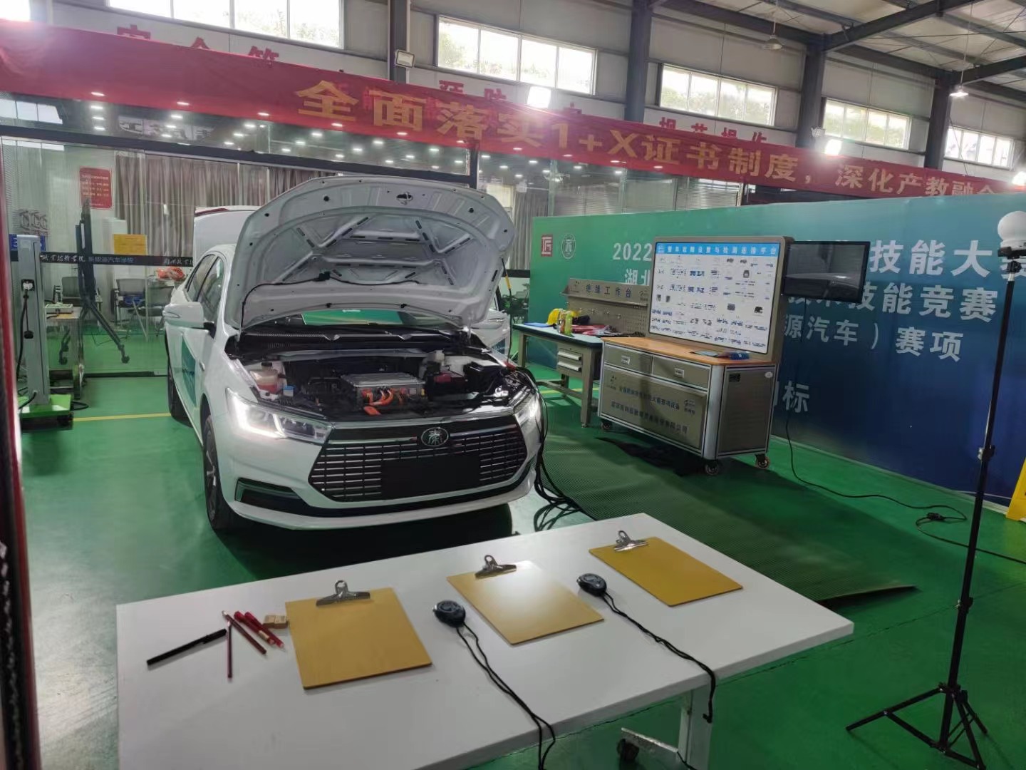 深圳風(fēng)向標(biāo)教育資源股份有限公司 深圳風(fēng)向標(biāo)教育資源股份有限公司