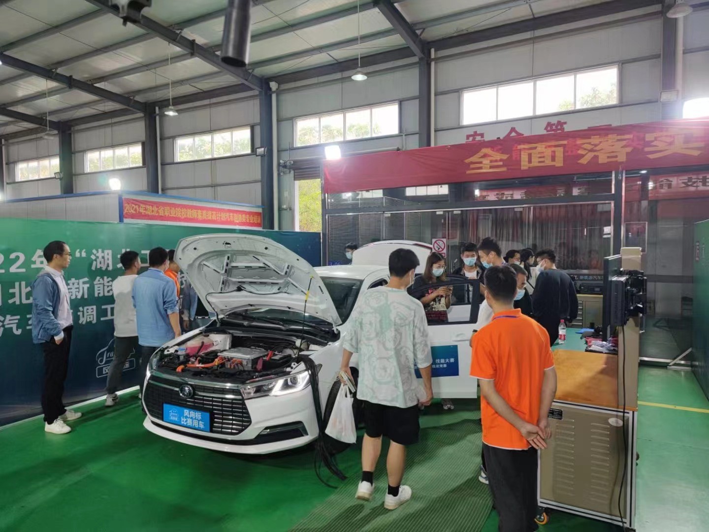 深圳風(fēng)向標(biāo)教育資源股份有限公司 深圳風(fēng)向標(biāo)教育資源股份有限公司