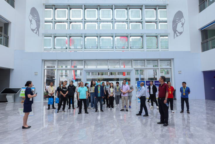 深圳風(fēng)向標(biāo)教育資源股份有限公司 深圳風(fēng)向標(biāo)教育資源股份有限公司