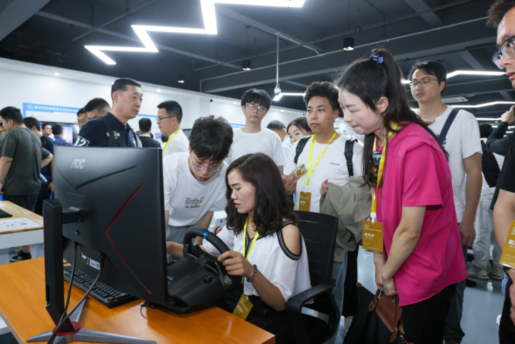 深圳風(fēng)向標(biāo)教育資源股份有限公司 深圳風(fēng)向標(biāo)教育資源股份有限公司