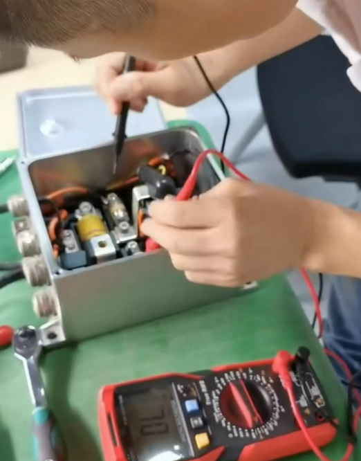 深圳風(fēng)向標(biāo)教育資源股份有限公司 深圳風(fēng)向標(biāo)教育資源股份有限公司