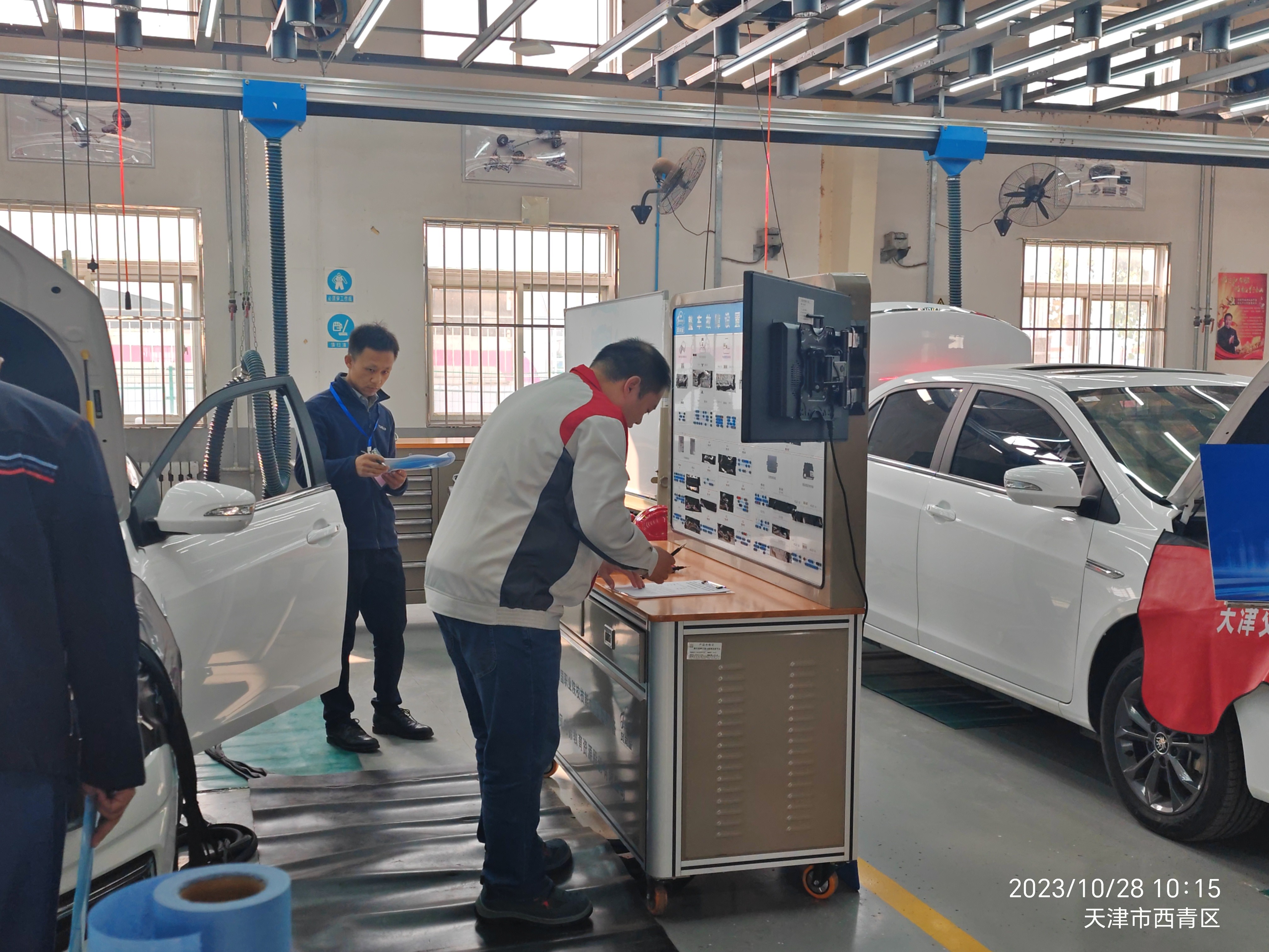 深圳風(fēng)向標(biāo)教育資源股份有限公司 深圳風(fēng)向標(biāo)教育資源股份有限公司