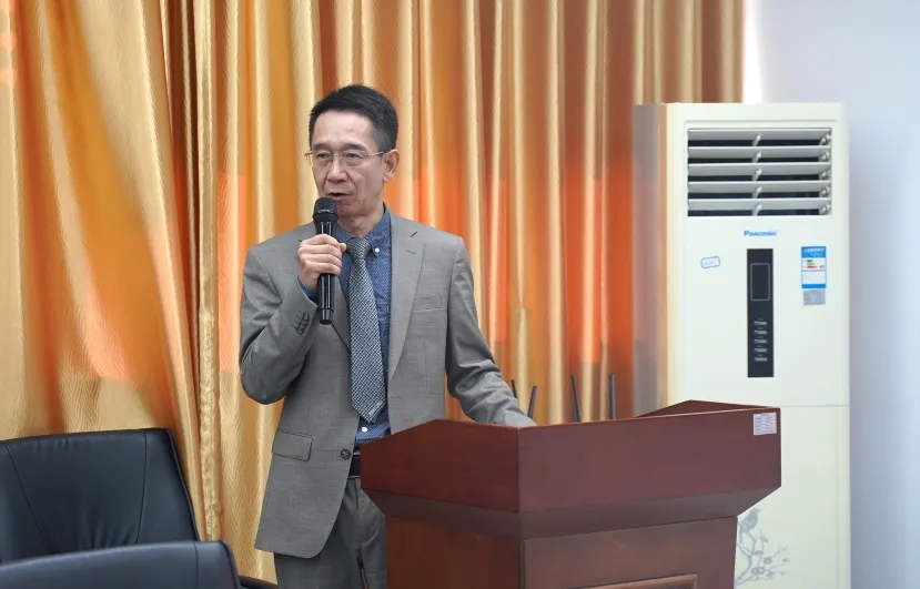 深圳風(fēng)向標(biāo)教育資源股份有限公司 深圳風(fēng)向標(biāo)教育資源股份有限公司