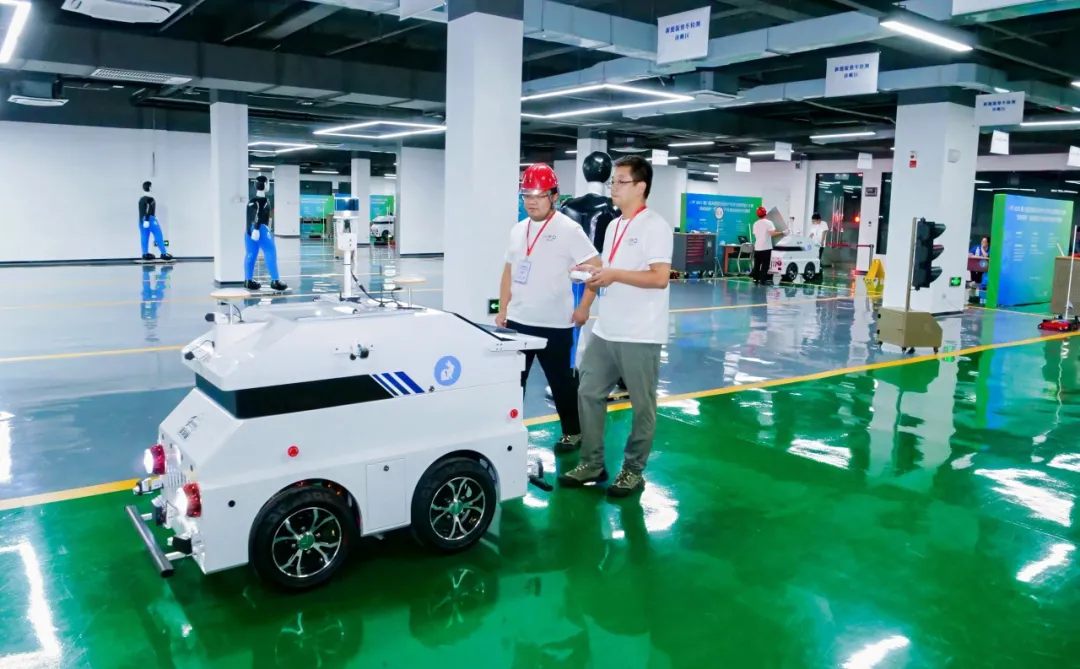 深圳風(fēng)向標(biāo)教育資源股份有限公司 深圳風(fēng)向標(biāo)教育資源股份有限公司