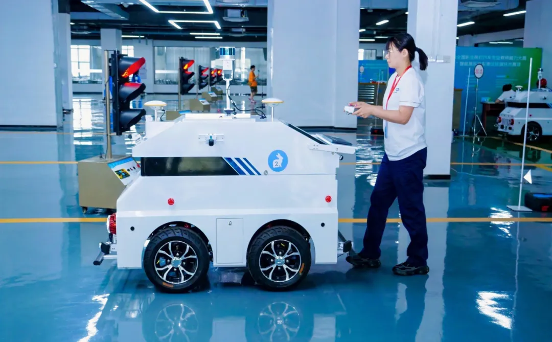 深圳風(fēng)向標(biāo)教育資源股份有限公司 深圳風(fēng)向標(biāo)教育資源股份有限公司