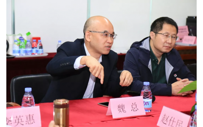 重慶市巴南區(qū)教委來我司參觀交流