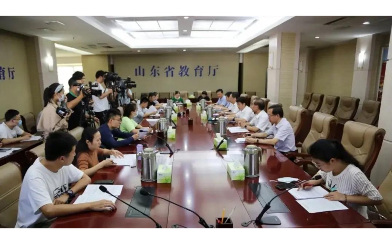 山東省教育廳發(fā)布《關(guān)于2021年職業(yè)教育改革發(fā)展成效明顯的市、縣（市、區(qū)）遴選評(píng)審結(jié)果的公示》