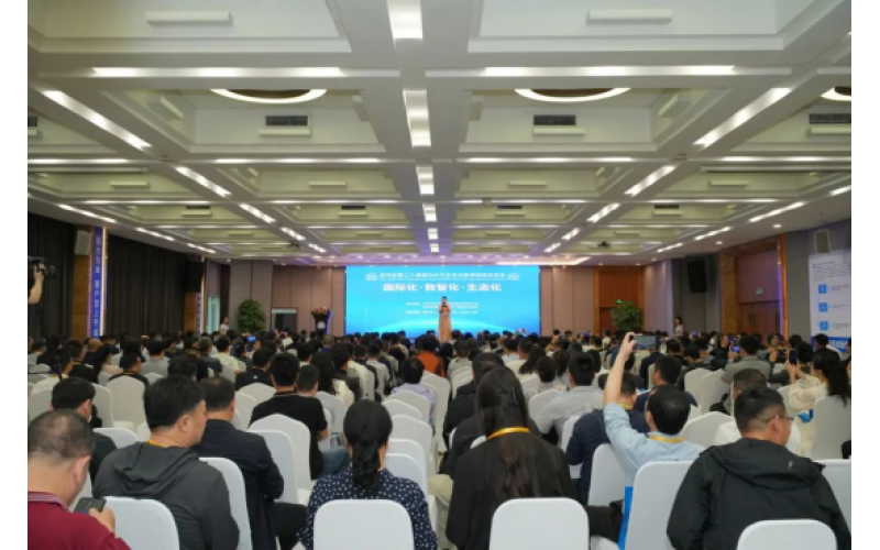 風(fēng)向標(biāo)第二十屆國(guó)內(nèi)外汽車(chē)專業(yè)教學(xué)經(jīng)驗(yàn)交流會(huì)圓滿成功